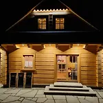Zloty Dom Villa